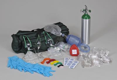 O2 admin kit with many parts shown